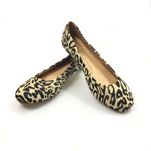 Crown by Born Size 9M Animal Print Ballet Flats